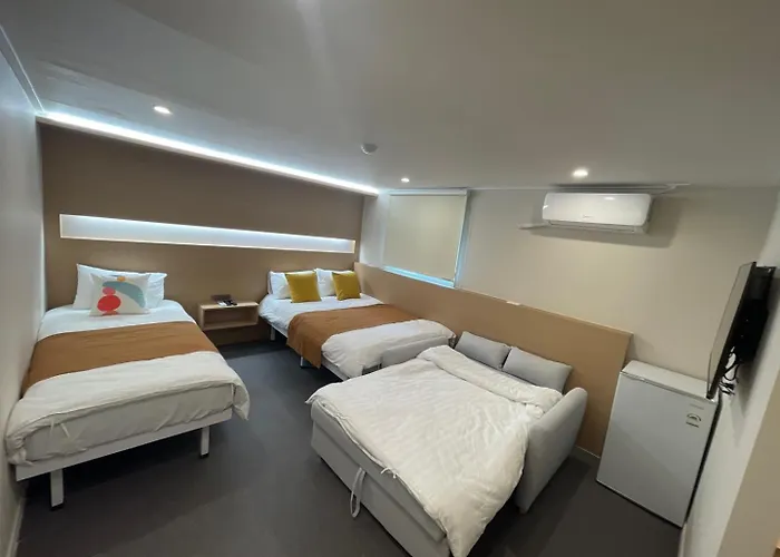 Friends Hotel