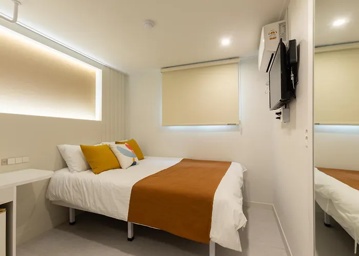 Friends Hotel 3*