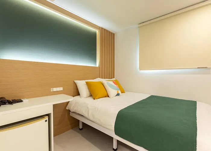 Friends Hotel 3*